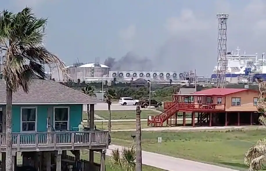 6.13.22_ACCIDENTNEWS_Explosion at Freeport LNG plant in Texas_Photo